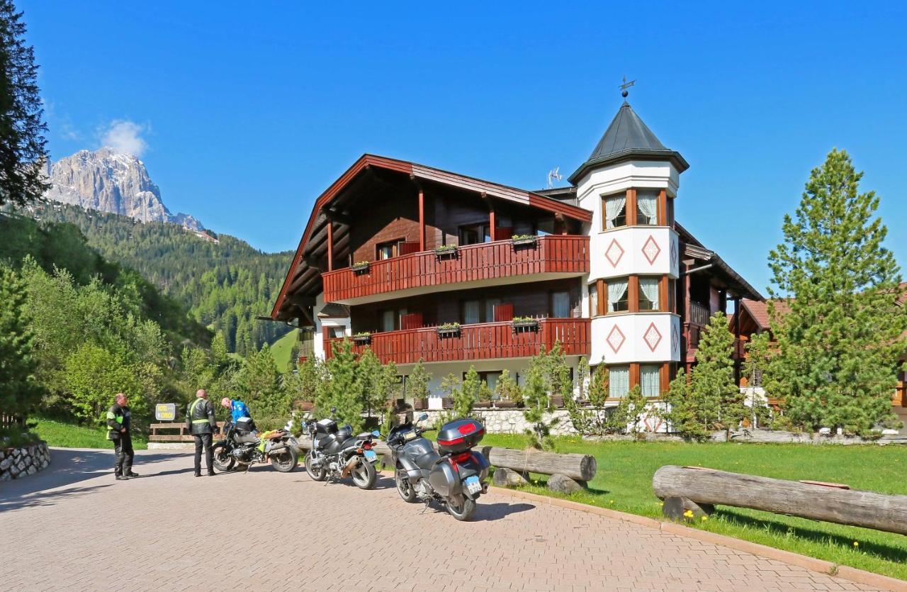 Hotel Condor Selva di Val Gardena Exteriör bild